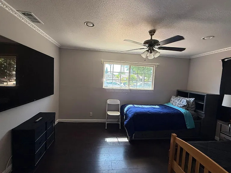 630 S Boxwood St — Photo 5