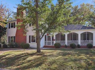 1 Oakridge Ave, Iowa City, IA 52246