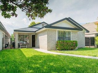 616 Glennwood Dr, Uvalde, TX 78801