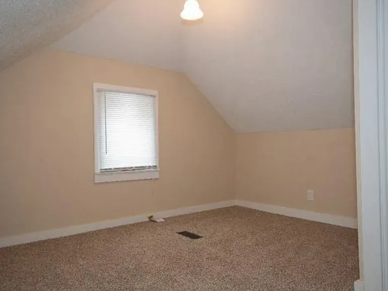 1021 Watson St SW — Photo 18