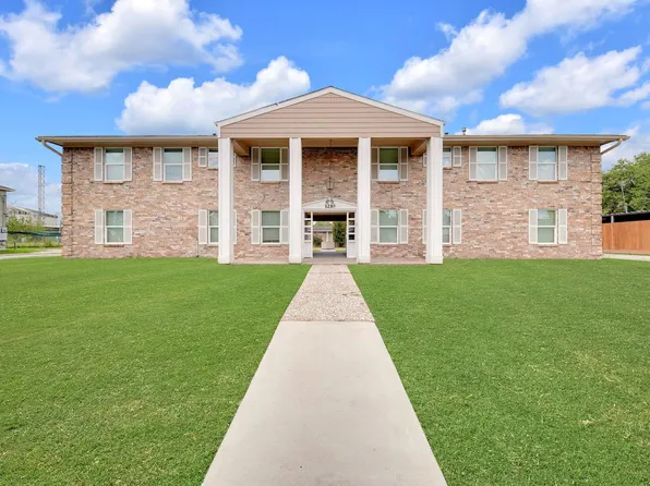 1210 Wafer St APT 4, Pasadena, TX 77506