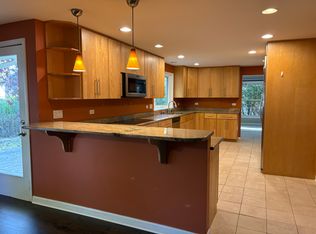 39 Berkshire Dr, Wheeling, IL 60090