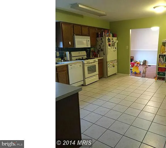 4 bed, 4.0 bath, 1746 sqft, $2,800 — Photo 4