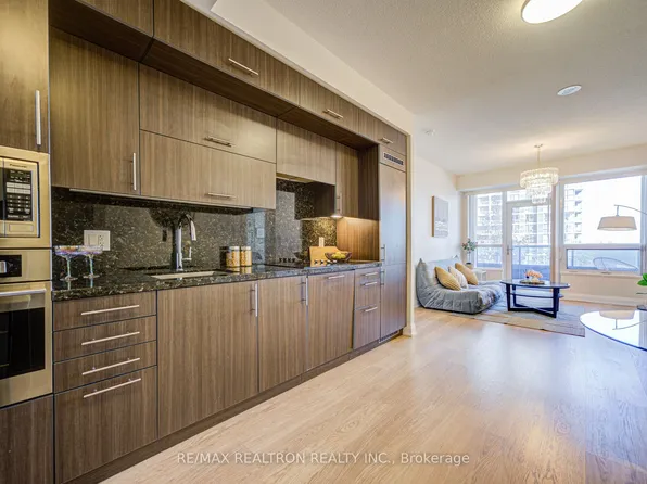 2 Anndale Dr, Toronto, ON