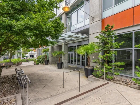 1926 W Burnside St Unit 301, Portland, OR 97209