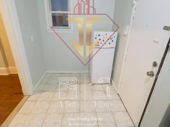 1508 Summit Avenue image 4 of 14