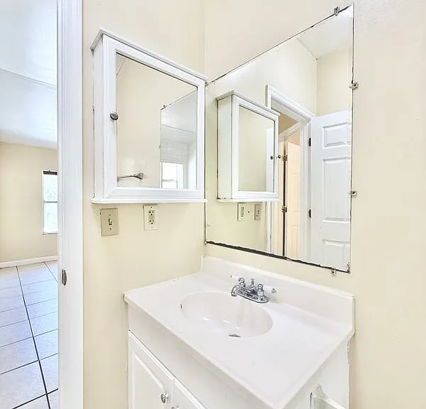 335 E Central Ave — Photo 28