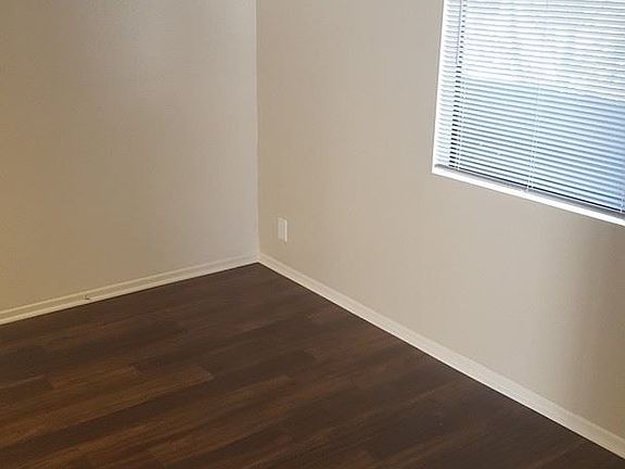 5th image of 25503 Frampton Ave APT 8
