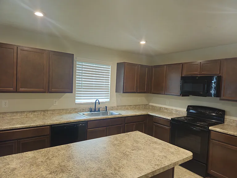 4242 Willow Hills Dr — Photo 6