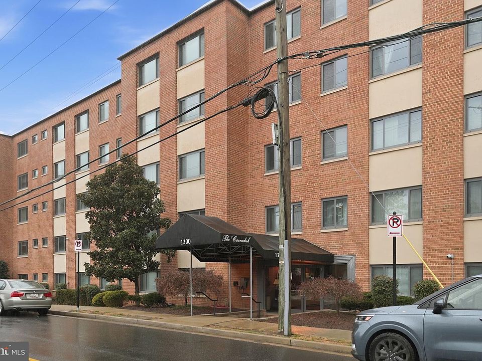 1st image of 1300 S Arlington Ridge Rd APT 204