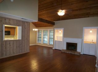 1008 Retreat St W, Pineville, LA 71360