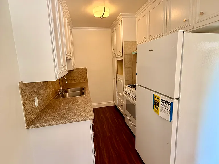 925 Enterprise — Photo 11