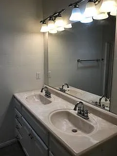 4940 College Ave — Photo 14