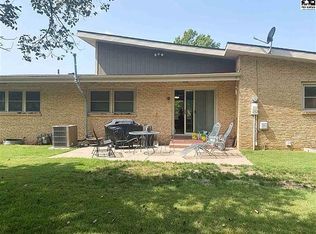 612 Welton St, Pratt, KS 67124