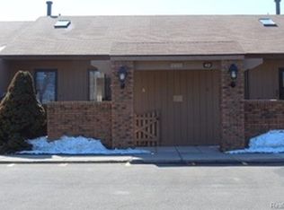25887 Lexington Dr UNIT 3, South Lyon, MI