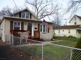45 Main St, Keansburg, NJ 07734