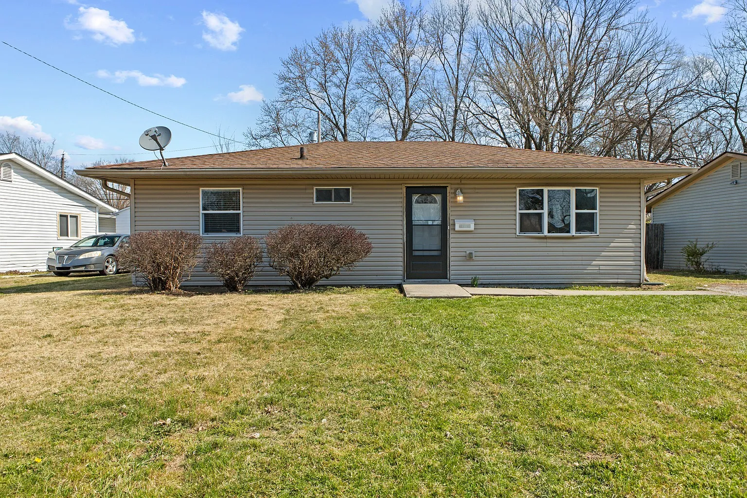 4136 Red Bird Dr photo 1