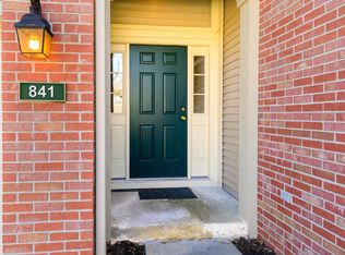 841 S Fieldcrest Ct, Bloomington, IN 47401