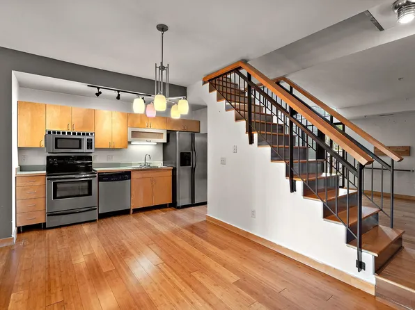 10 E 26th St APT 311, Minneapolis, MN 55404