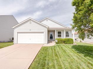 3755 Winward Way Dr, Swansea, IL 62226
