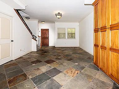 3rd image of 56 S Craig Ave Unit 3