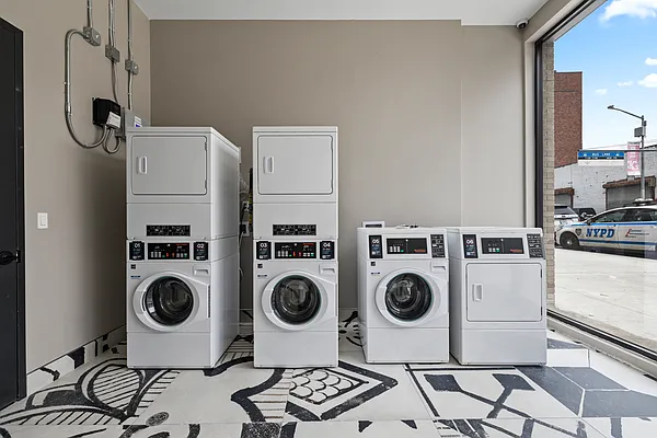 Rented by ERNY LLC | media 30