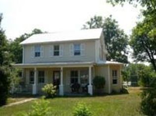 11107 Chapel Rd, Fairfax Station, VA 22039