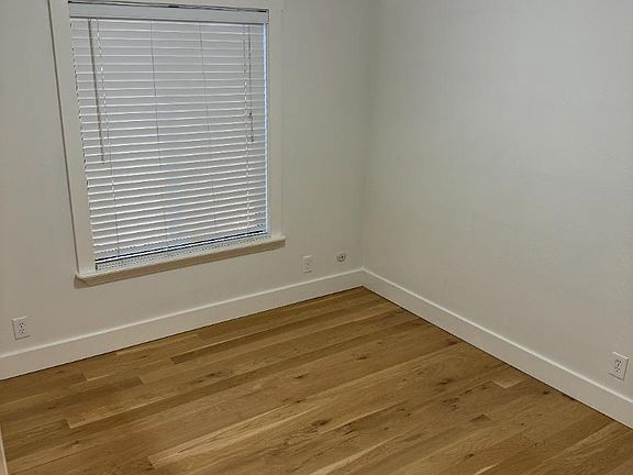 Unit Photo