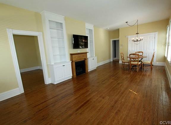 4th image of 415 Granite Ave