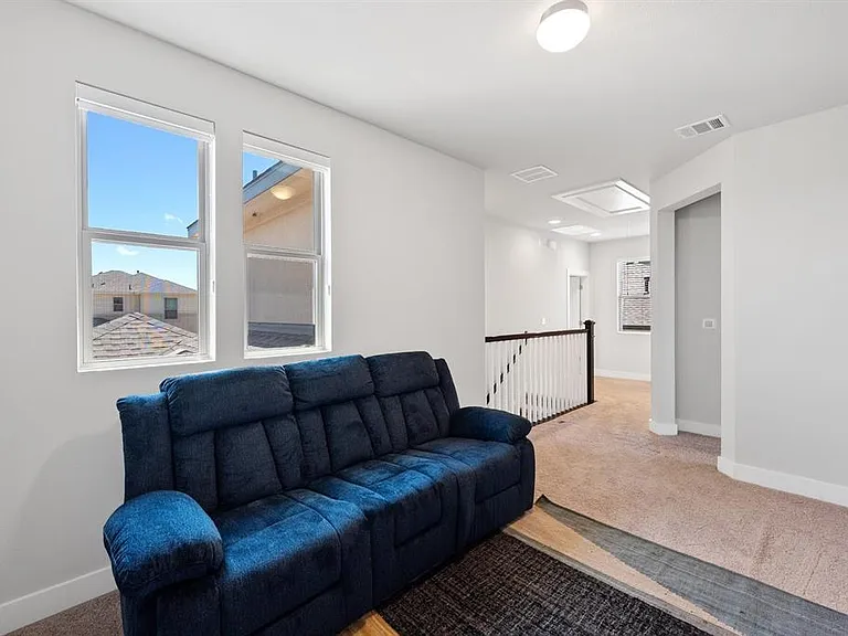 1506 Arcilla St — Photo 18