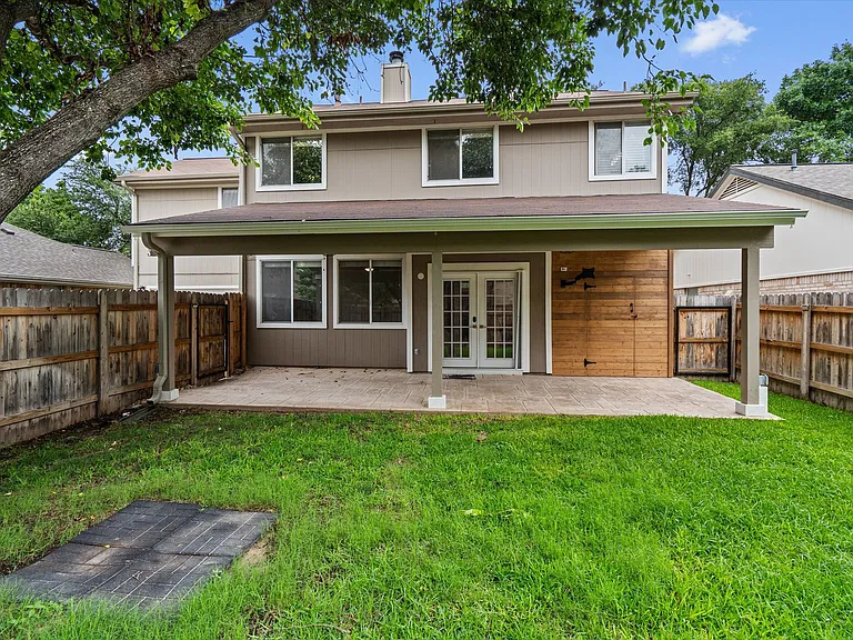 1203 Thackeray Ln — Photo 36