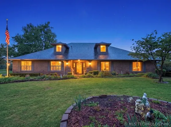 1418 Sherwood Ln, Broken Arrow, OK 74011