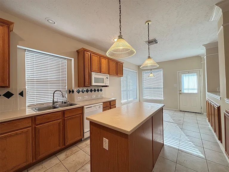 4906 Mountain Frk — Photo 11