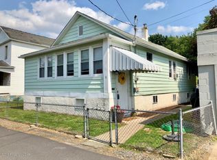 8 W River St, Plymouth, PA 18651