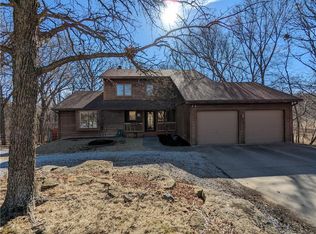 15421 Kansas Ave, Basehor, KS 66007