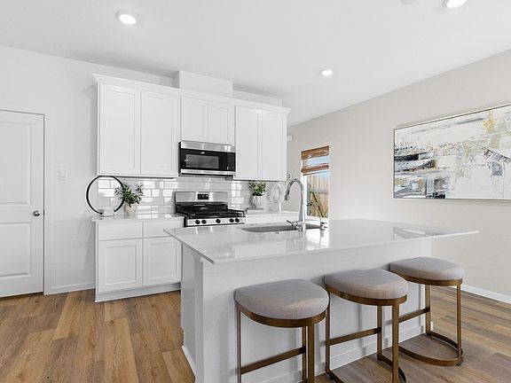 7th image of this home