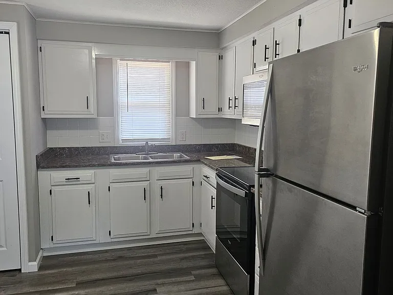 408 Troy Rd #C — Photo 26