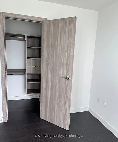 25 McMahon Dr #1115 — Photo 3