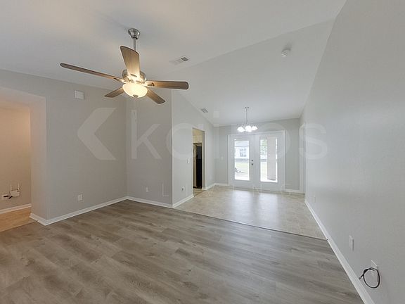 4th image of 3165 Lucaya Ave