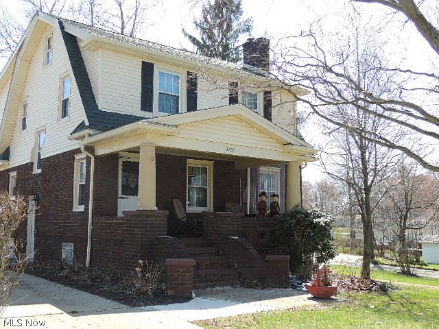 1st image of 3700 Albrecht Ave