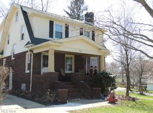 3700 Albrecht Ave, Akron, OH 44312