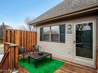 24744 Cashmere Ct #1, Southfield, MI
