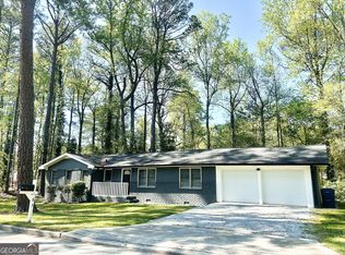 185 Maple Wood Dr, Lawrenceville, GA 30046