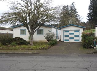 1052 S 58th St, Springfield, OR 97478