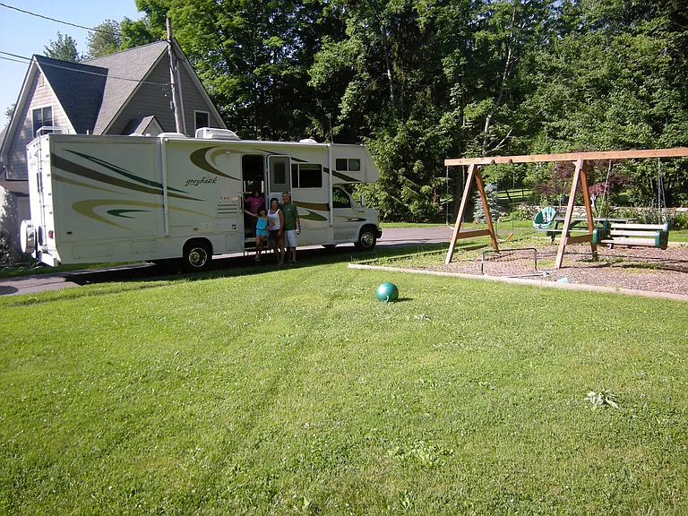 12 Westover Ln — Photo 28
