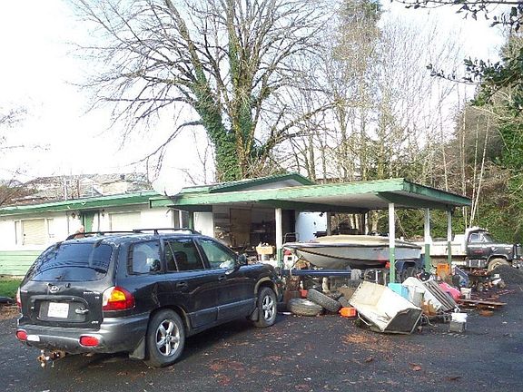 2nd image of 6095 River Rd