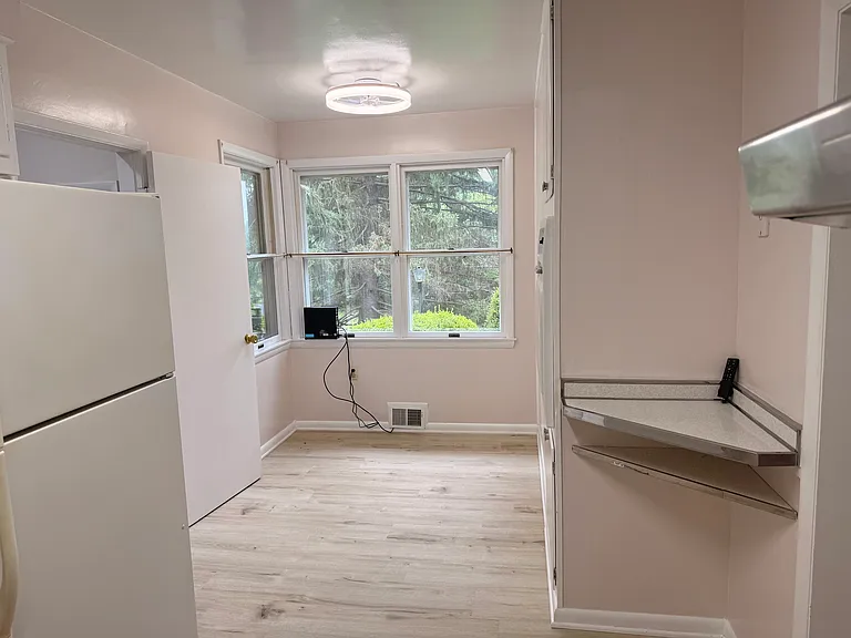 5460 Ten Oaks Rd — Photo 10