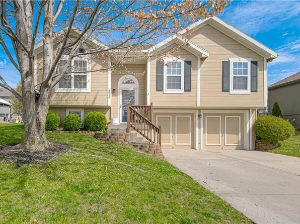 8930 NE 116th St, Kansas City, MO 64157
