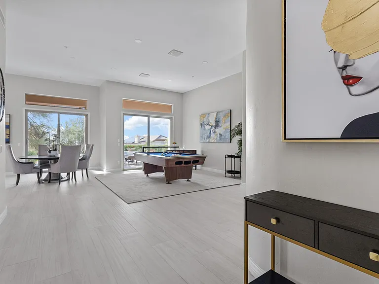 Entry way