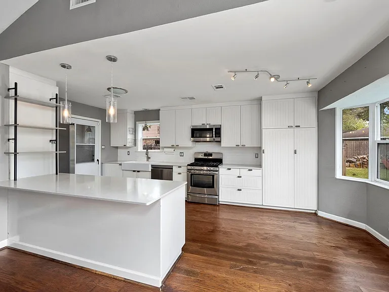 12307 Nova Ct — Photo 7